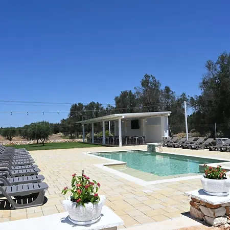 Trulli Di Thomas Con Piscina San Michele Salentino