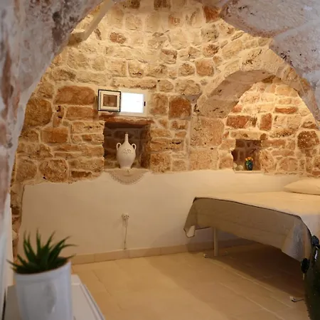 Hotel apartamentowy Trulli Di Thomas Con Piscina