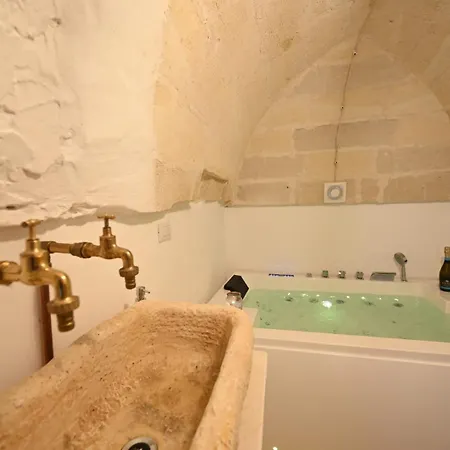Trulli Di Thomas Con Piscina Hotel apartamentowy