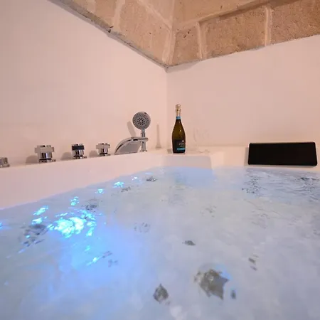 Trulli Di Thomas Con Piscina Hotel apartamentowy